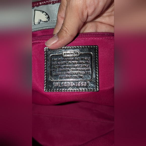 Coach Poppy Graffiti Heart Coated Canvas Tote EUC - Picture 12 of 15